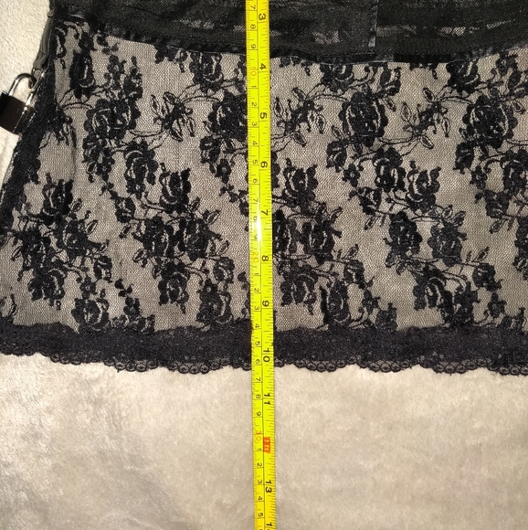 Punk Rave - Lock and Key Black Overlay Skirt - Picture 8 of 9